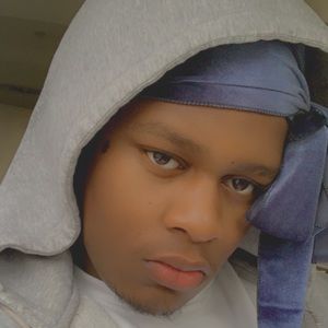 Meet your Posher, Kamari